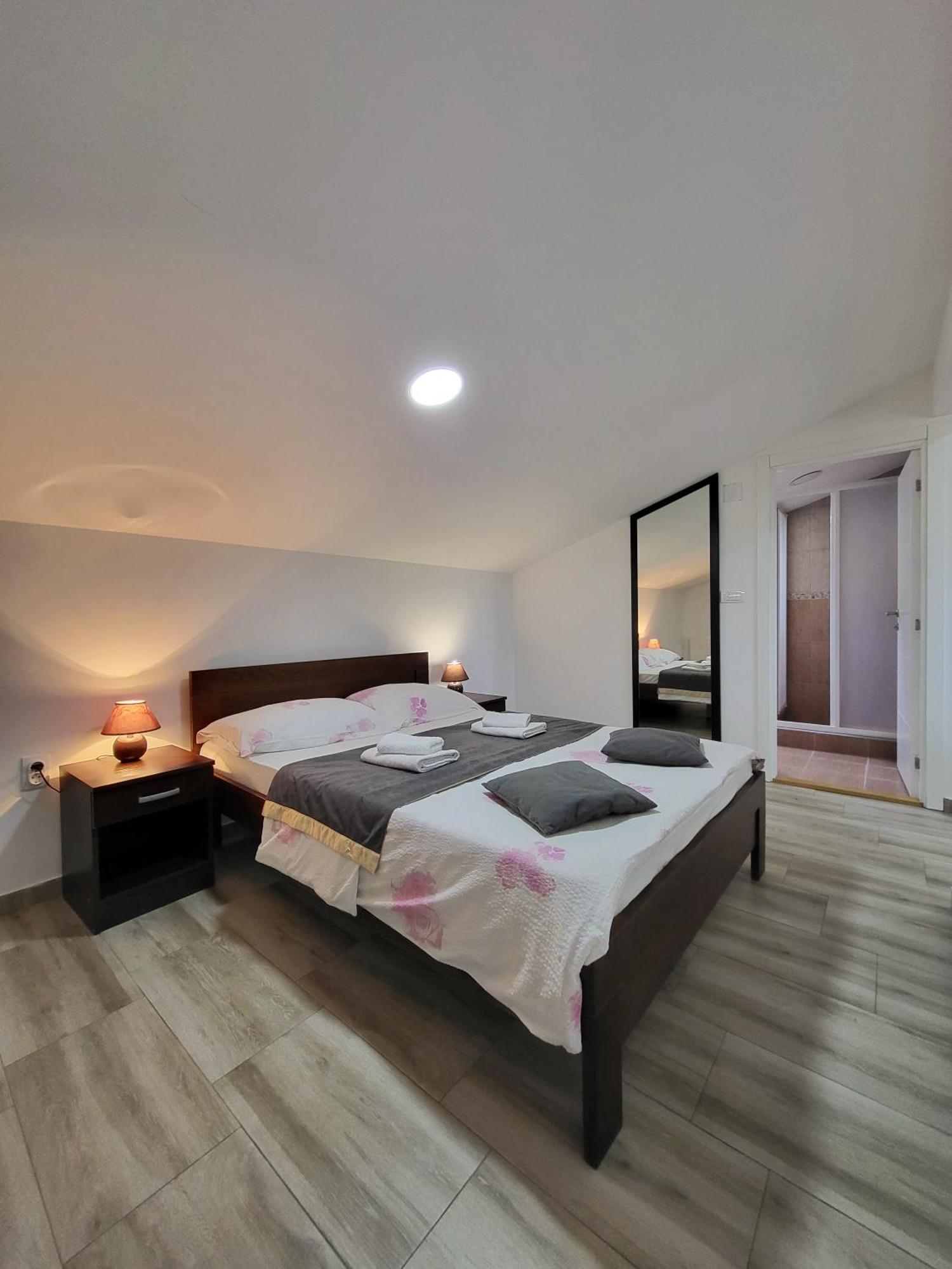 Apartmani Tarsko Jezero Zaovine Exteriér fotografie